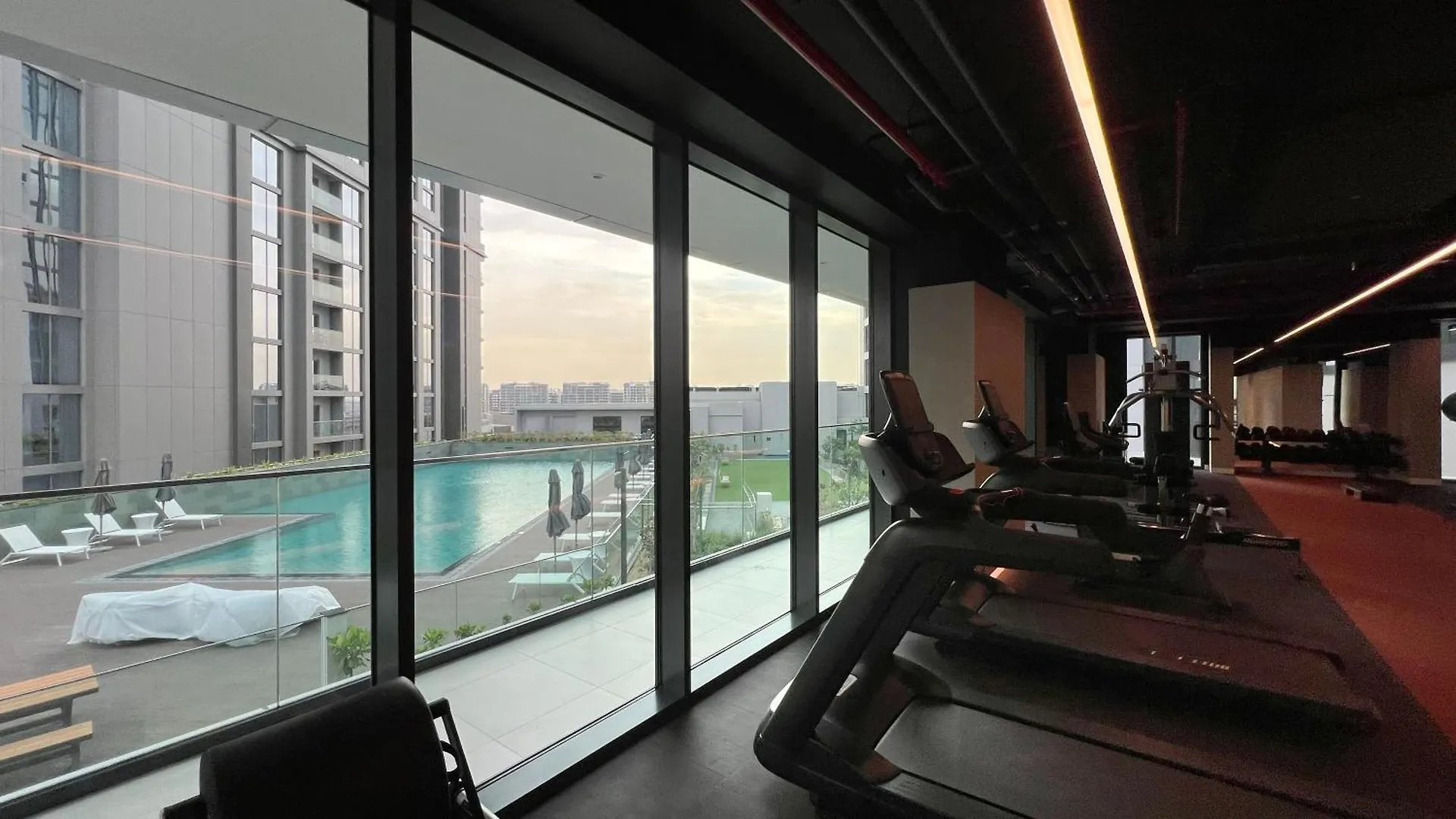 Apartment Chic 2Br Creek Vista, Near Downtown, Burj Khalifa And Dubai Mall
