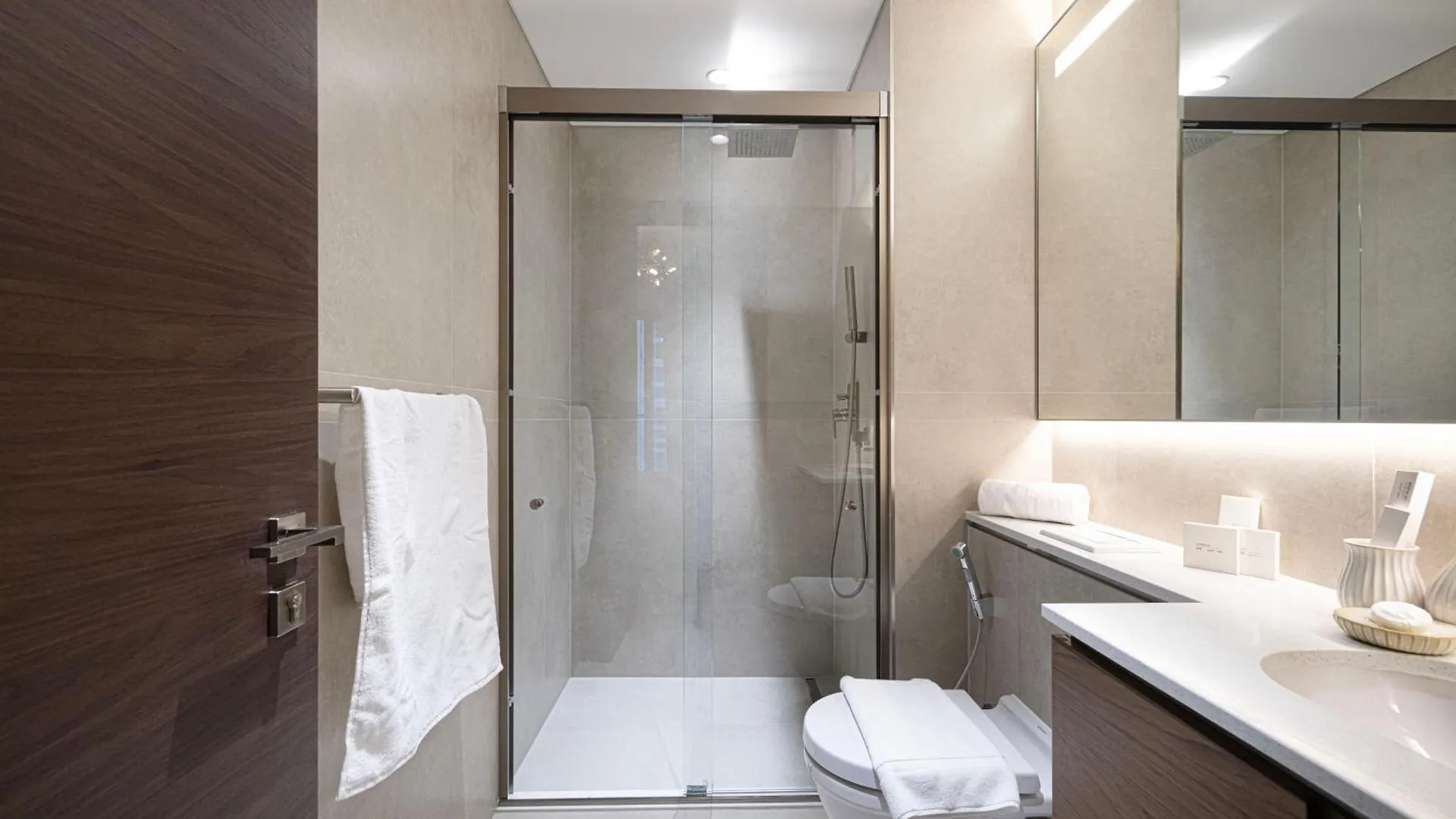 Chic 2Br Creek Vista, Near Downtown, Burj Khalifa And Dubai Mall