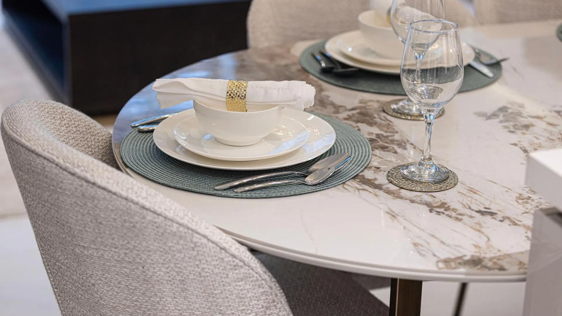Chic 2Br Creek Vista, Near Downtown, Burj Khalifa And Dubai Mall Apartment