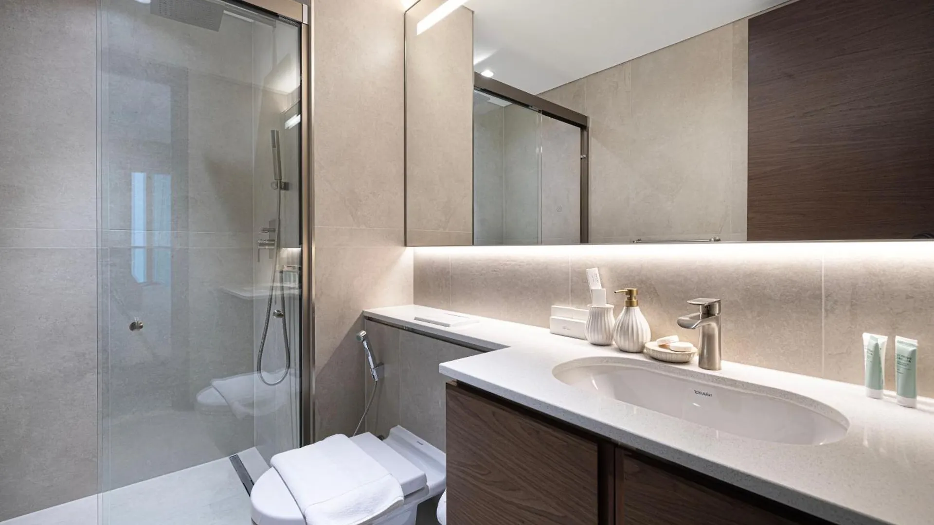 Apartment Chic 2Br Creek Vista, Near Downtown, Burj Khalifa And Dubai Mall
