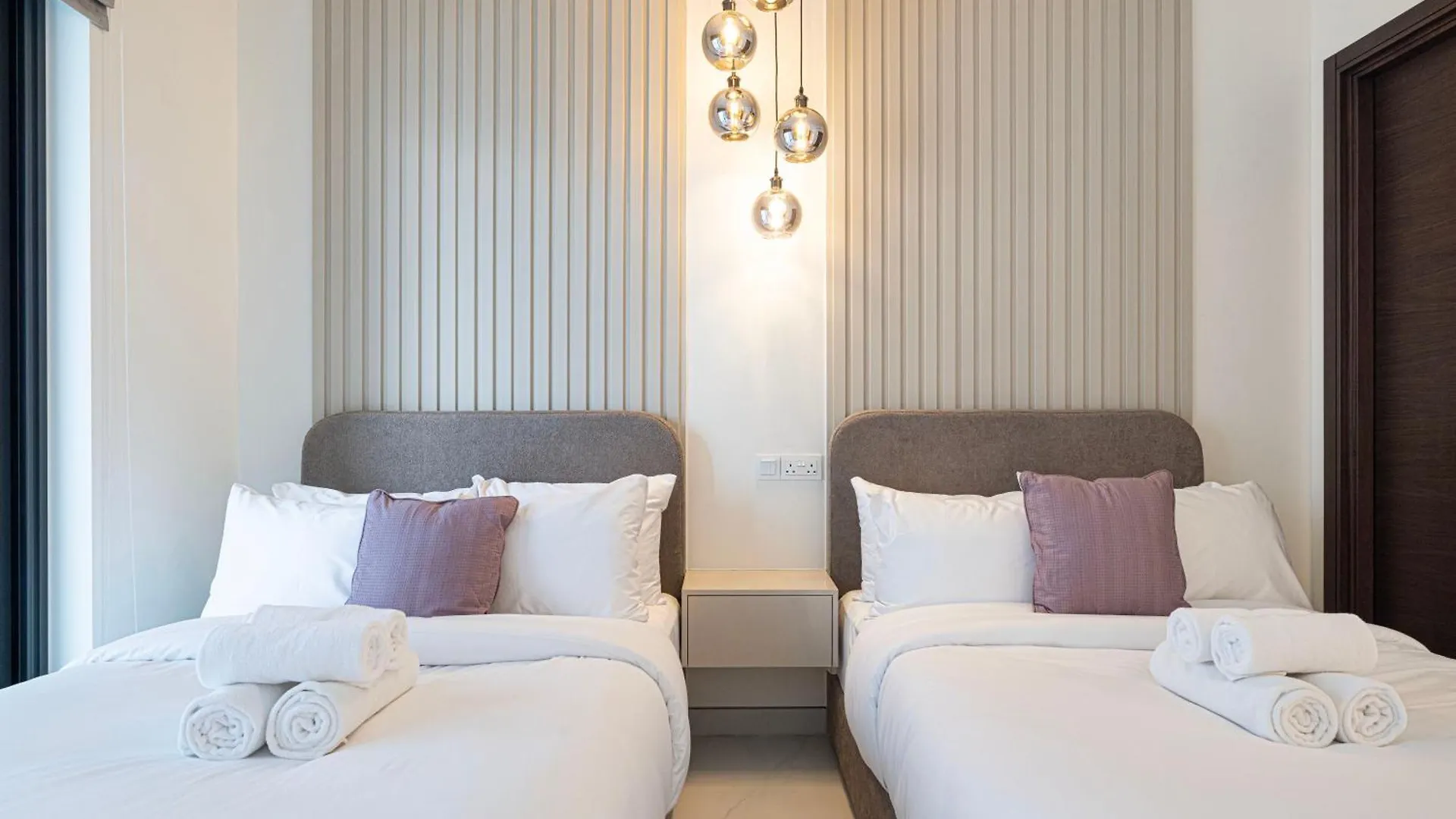 Apartment Chic 2Br Creek Vista, Near Downtown, Burj Khalifa And Dubai Mall