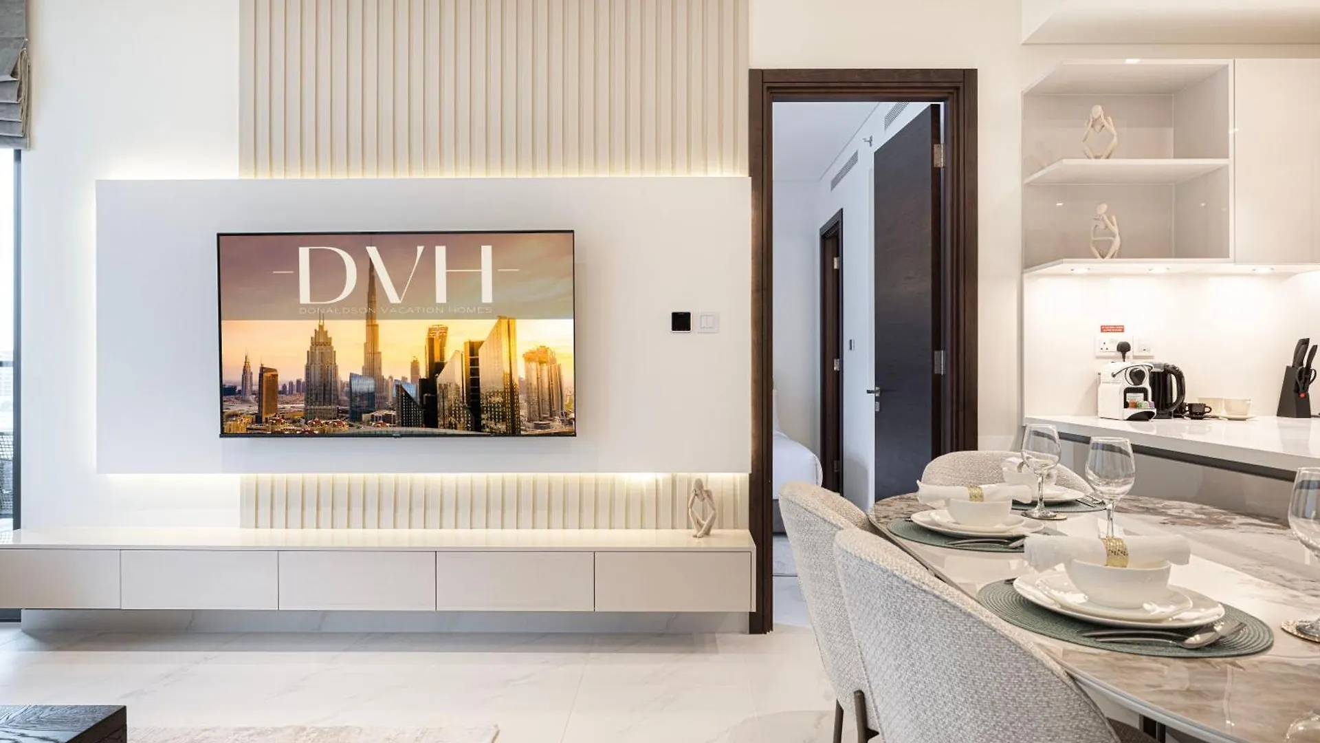 Chic 2Br Creek Vista, Near Downtown, Burj Khalifa And Dubai Mall